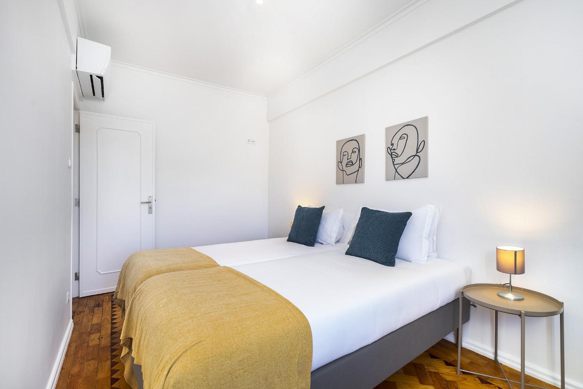 Whome Peaceful Alges Family Home Away From City Noise Экстерьер фото