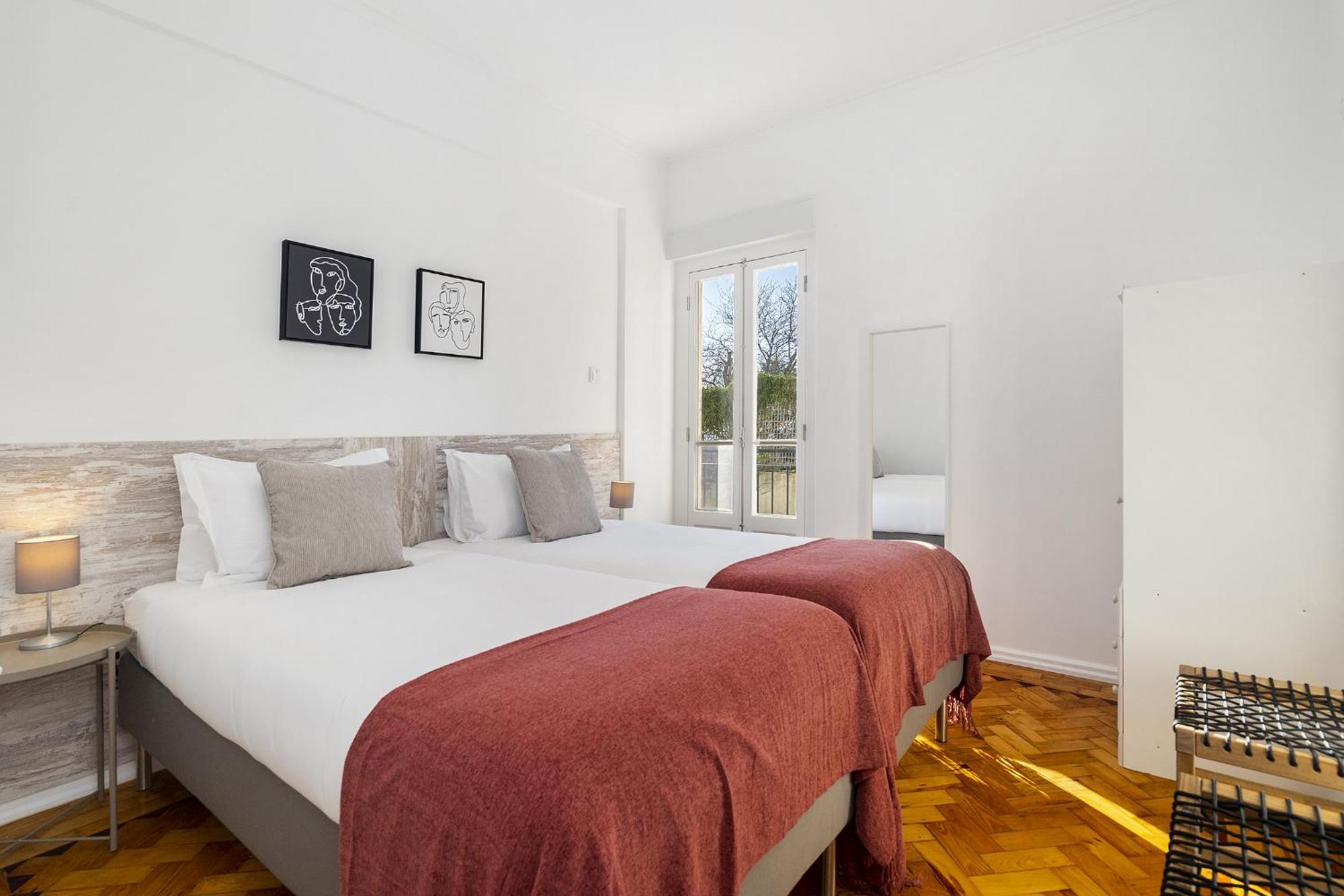 Whome Peaceful Alges Family Home Away From City Noise Экстерьер фото